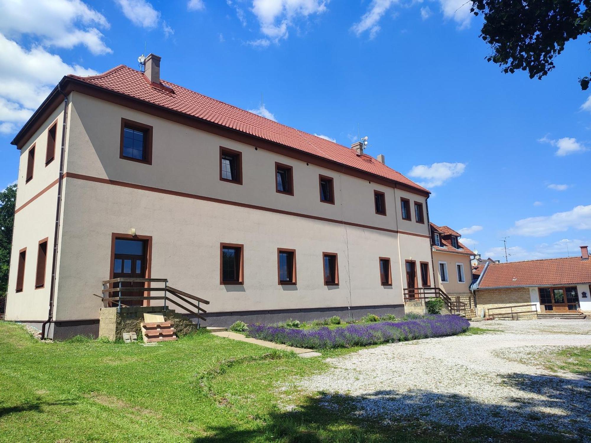 Apartmán Zamecek Cerov Jičín Exteriér fotografie